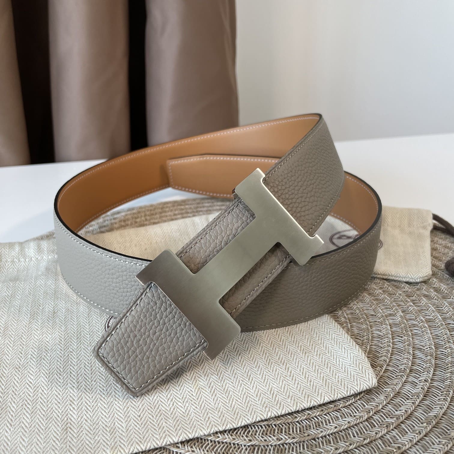 DÂY LƯNG HERMES H Togo leather hai mặt khóa bạc
