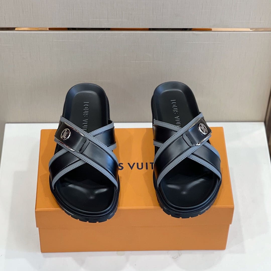 DÉP LOUIS VUITTON TRIANGLE LOGO SANDAL AAA