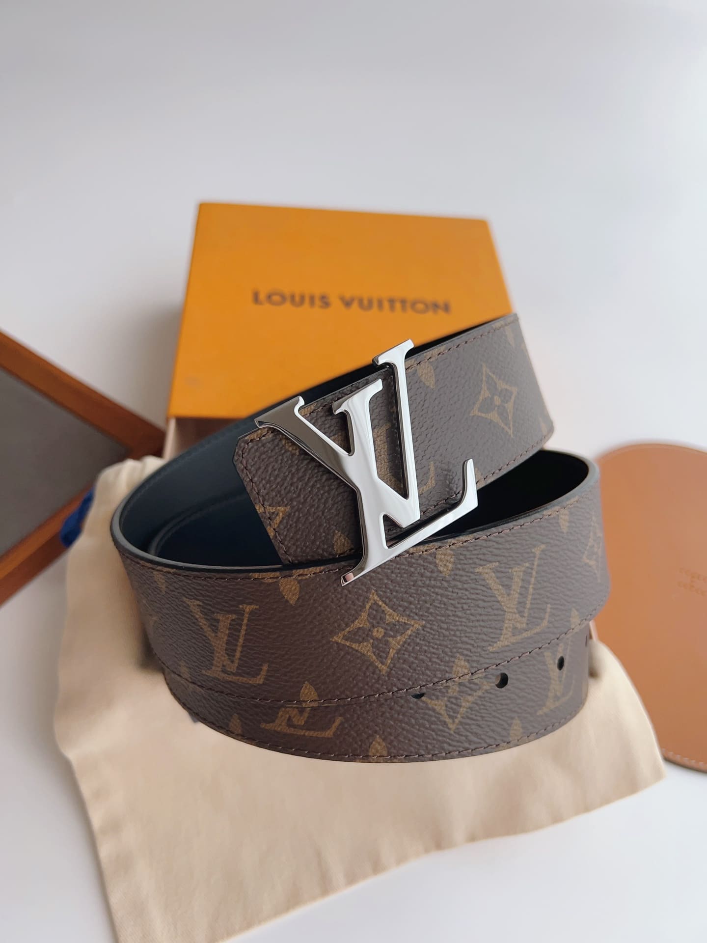 DÂY LƯNG LOUIS VUITTON BROWN MONOGRAM LEATHER Khóa bạc