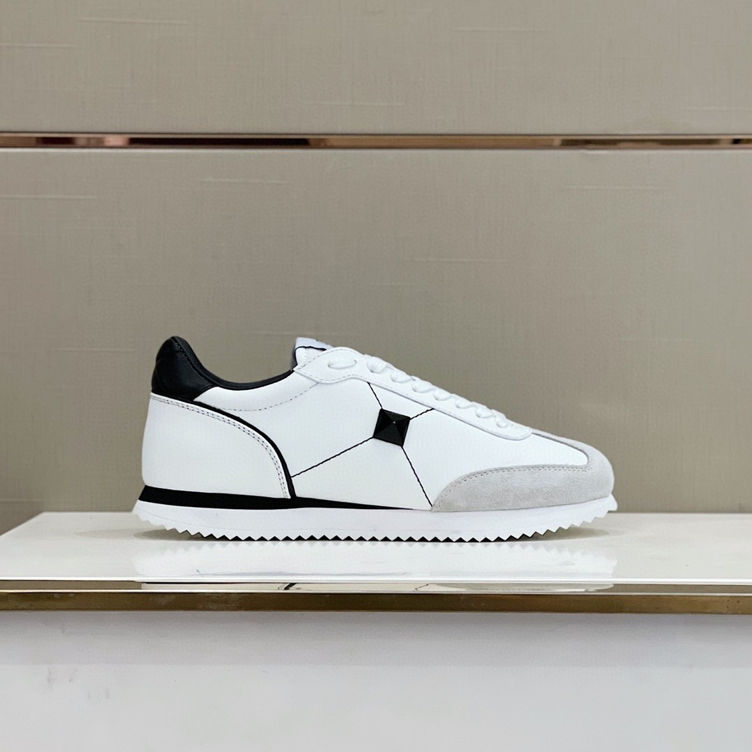 GIÀY VALENTINO STUDD SUEDE LEATHER SNEAKER SHOES AAA