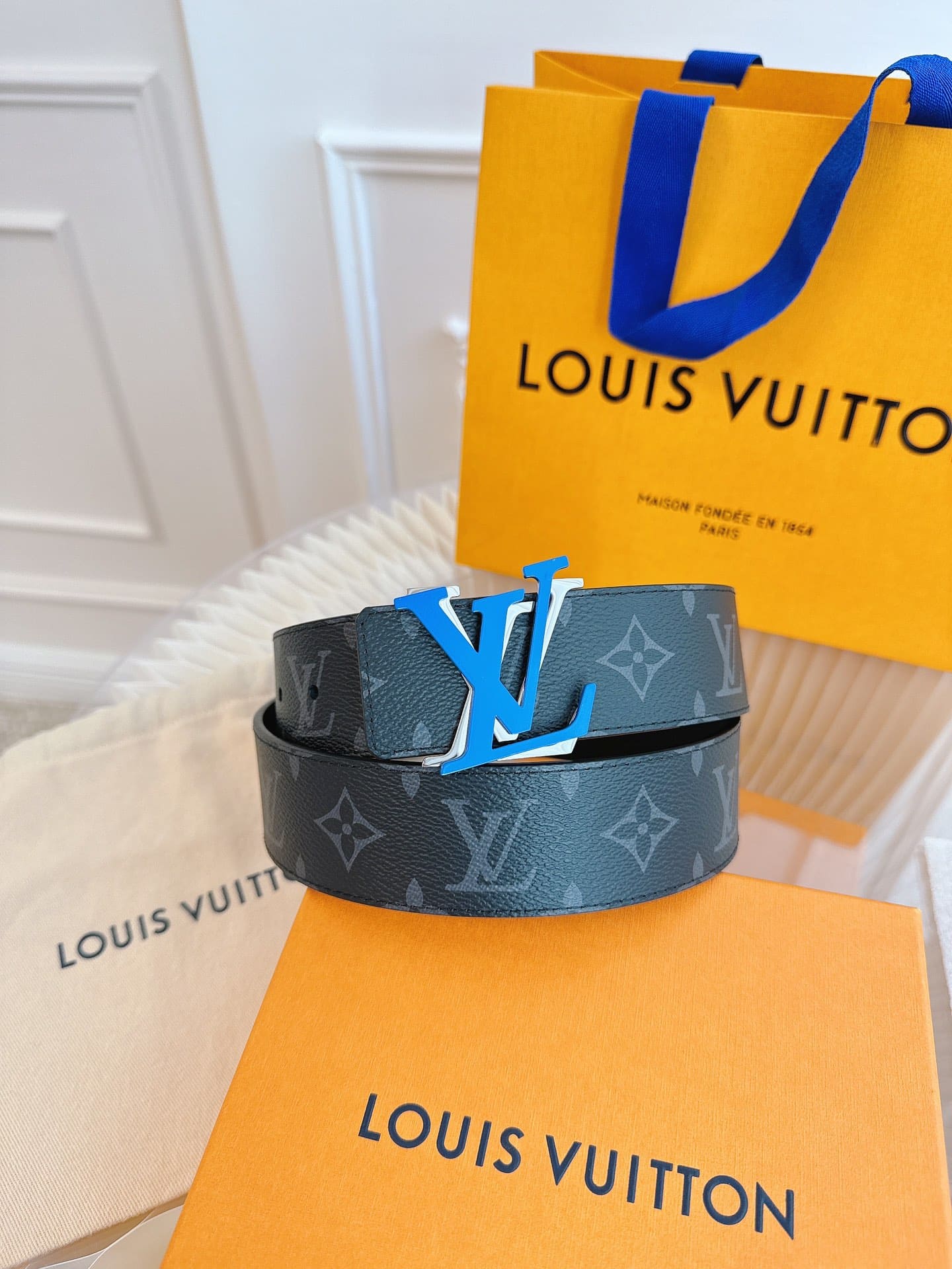 LƯNG LOUIS VUITTON DOUBLE LV BLACK MONOGRAM LEATHER Khóa bạc