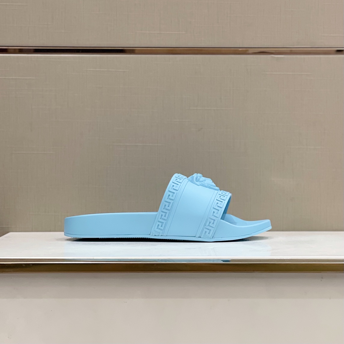 DÉP VERSACE MEDUSA HEAD SLIPPER