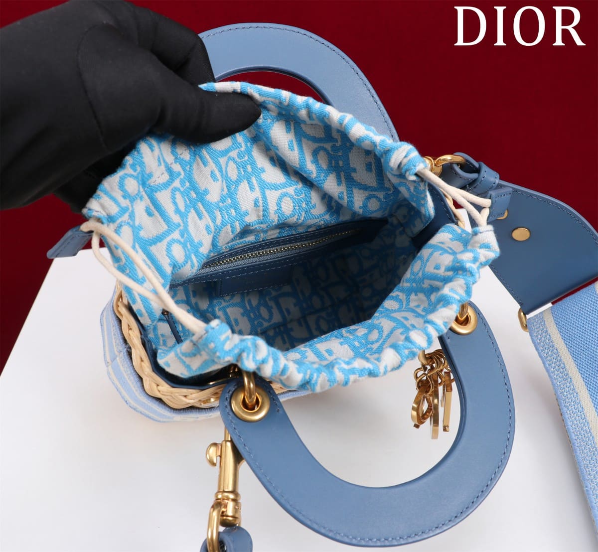 TÚI Dior Women Mini Lady Dior Bag Natural Wicker and Light Blue Dior Oblique Jacquard dệt tay bằng liễu gai