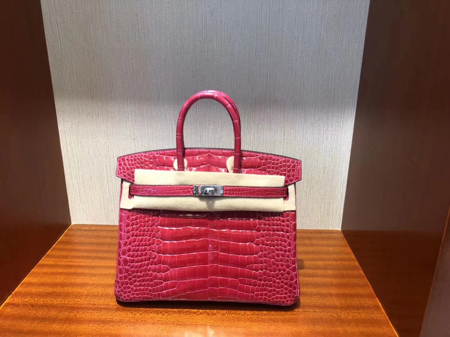 TÚI HERMES Kelly 25CM gold hardware crocodile sakura pinky