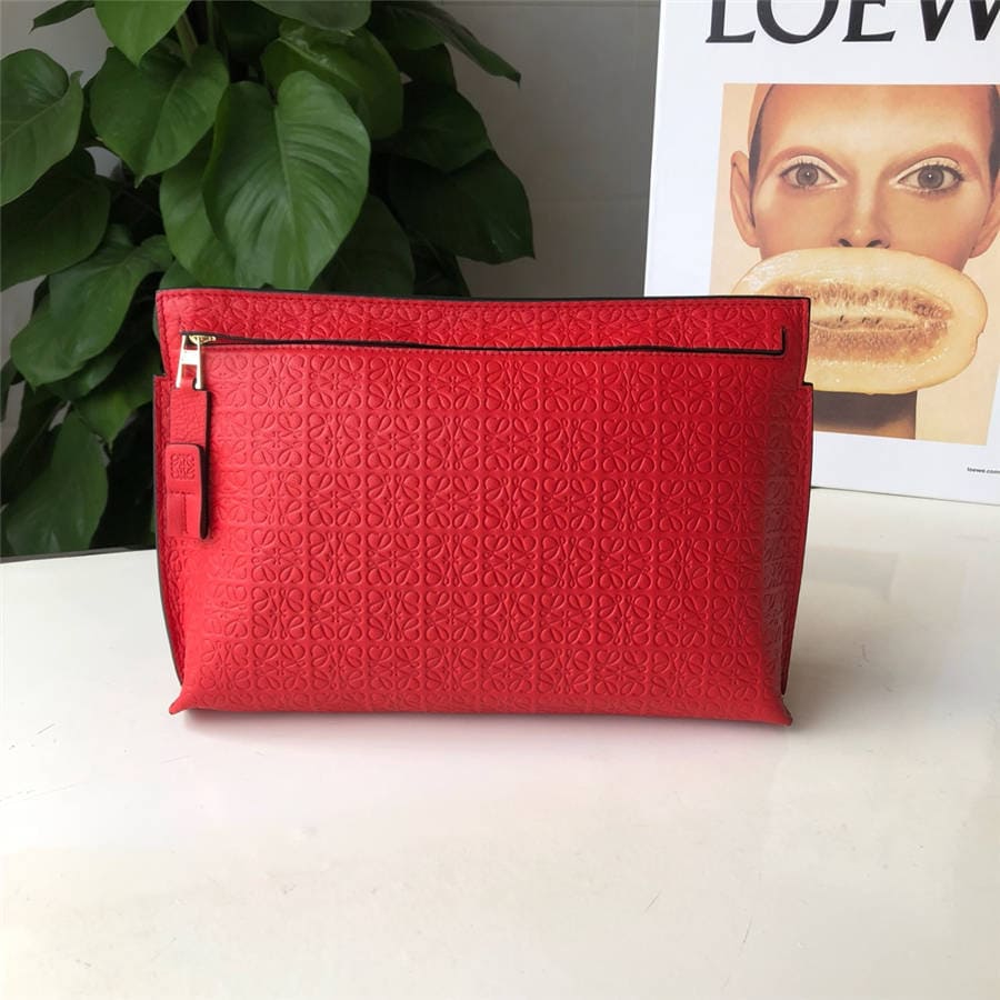 Túi LOEWE new embossed leather T-Pouch clutch Red