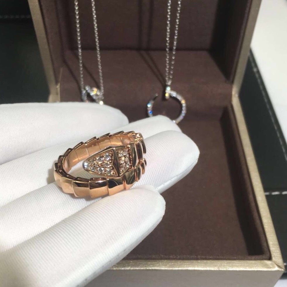 NHẪN BVLGARI Serpenti 18kt rose gold pavé diamonds