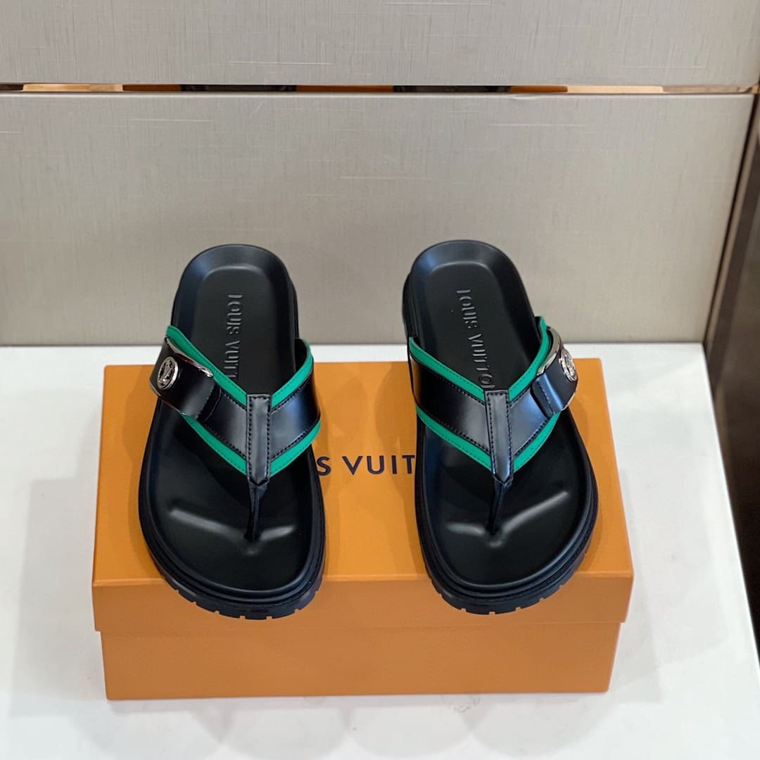 DÉP LOUIS VUITTON TRIANGLE LOGO SANDAL AAA