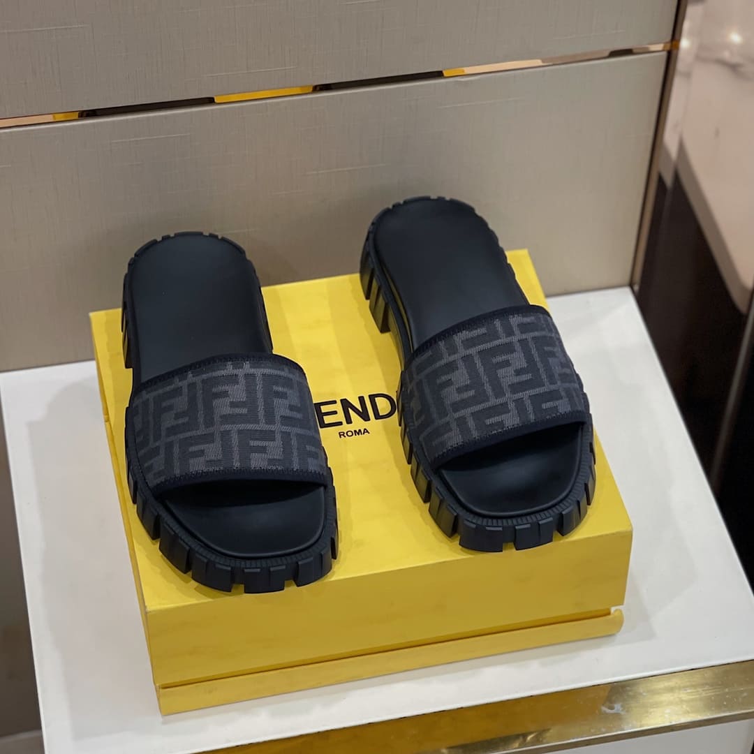 DÉP FENDI FF SANDAL AAA