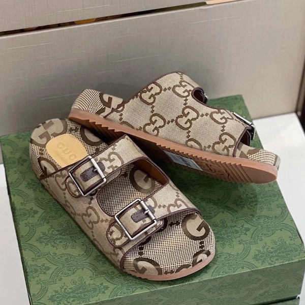 DÉP GUCCI GG CANVAS MAN SLIPPER