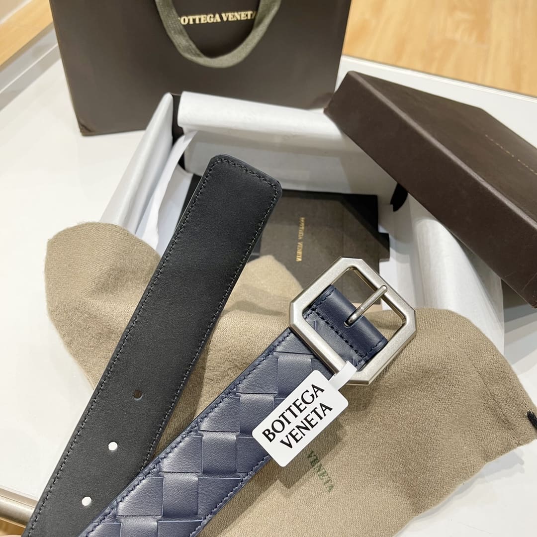DÂY LƯNG BOTTGA VENETA BLUE INTRECCIATO LEATHER Khóa bạc