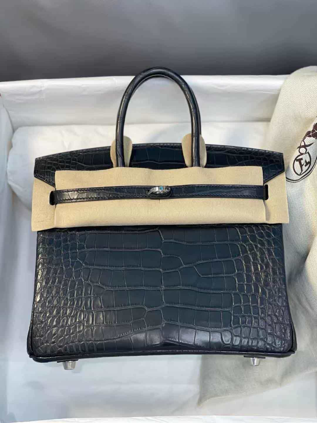 TÚI HERMES BIRKIN 25 DA CÁ SẤU MỸ MÀU ĐEN MỜ(GIÁ LIÊN HỆ)