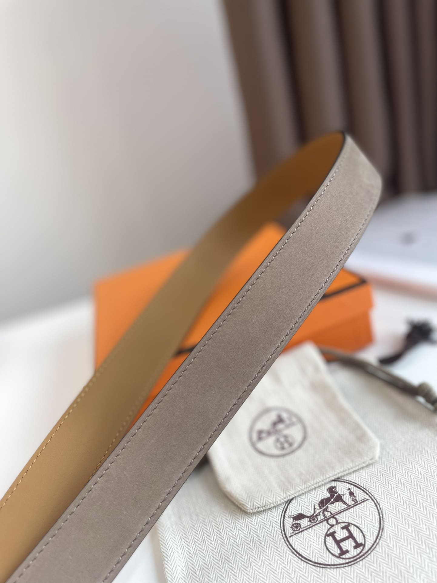 DÂY LƯNG HERMES Suede Beige leather
