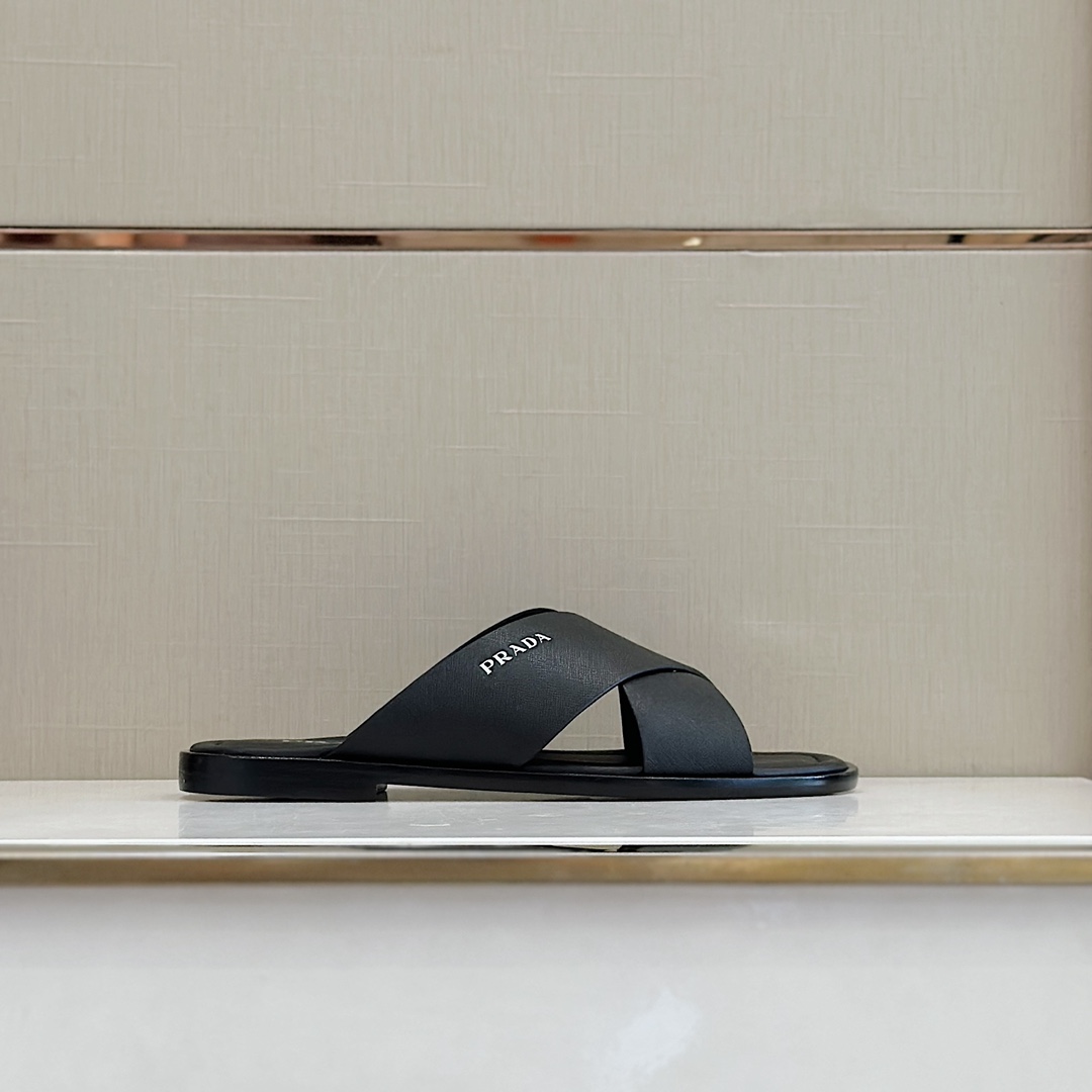 DÉP PRADA TRIANGLE SLIPPER