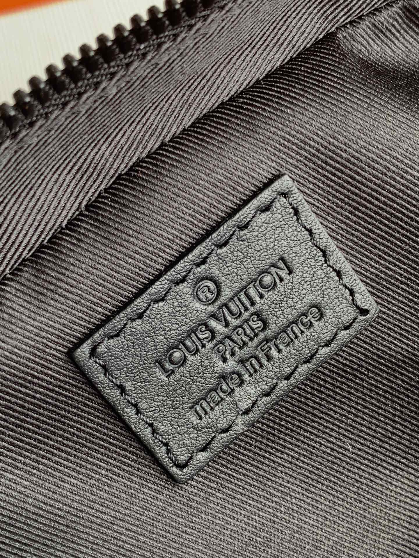 TÚI LOUIS VUITTON TAURILLON MONOGRAM DANUBE Messenger Bag