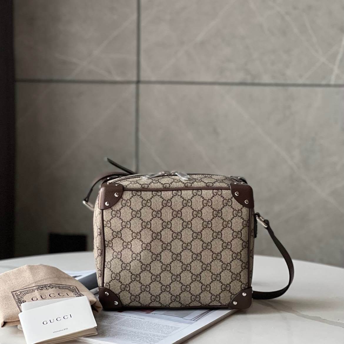 TÚI Gucci GG Trunk Vintage bag unisex Top Quality