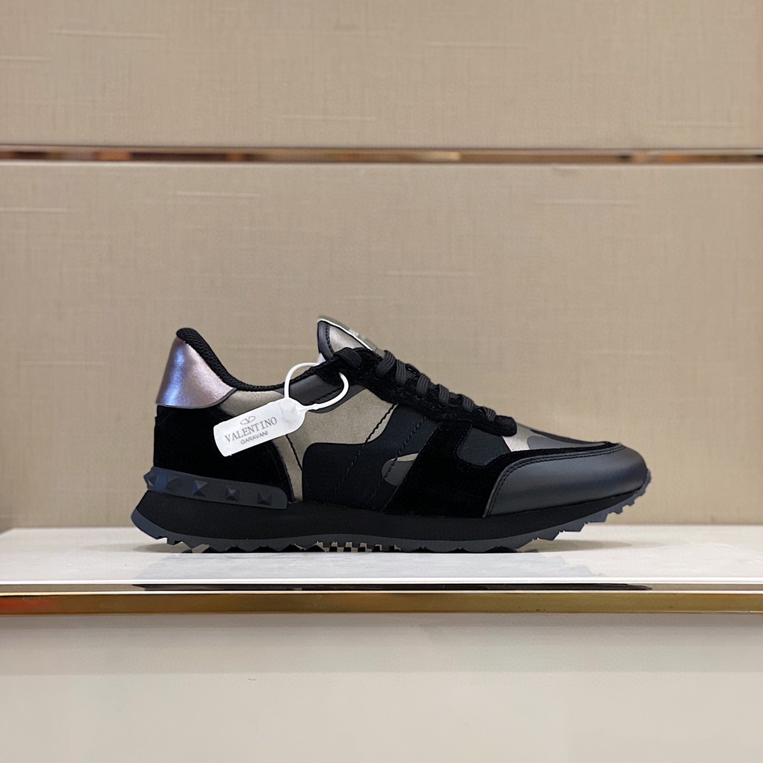 GIÀY VALENTINO STUDD LEATHER RUNNER SNEAKER SHOES AAA