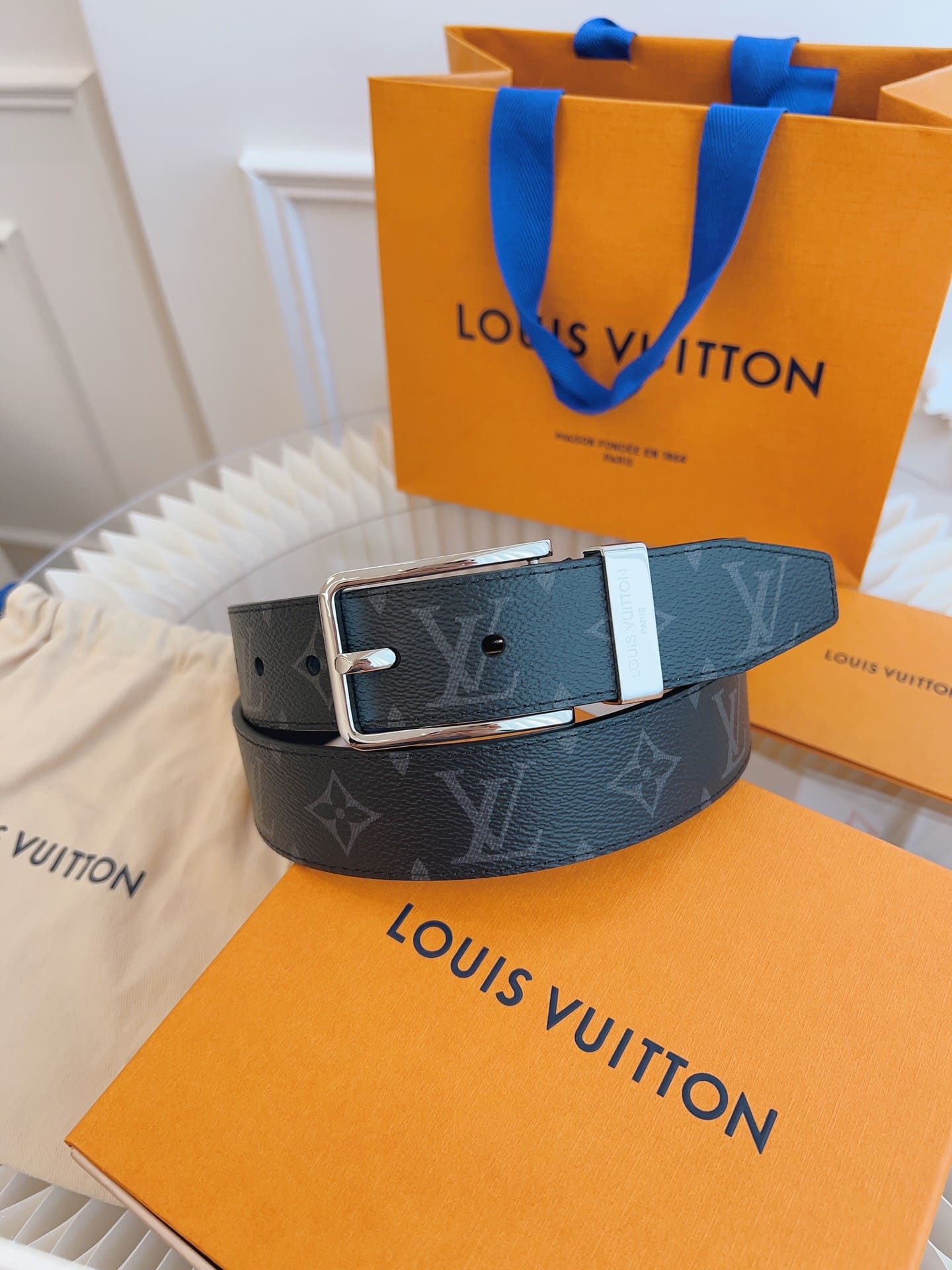 DÂY LƯNG LOUIS VUITTON BLACK MONOGRAM LEATHER Khóa bạc