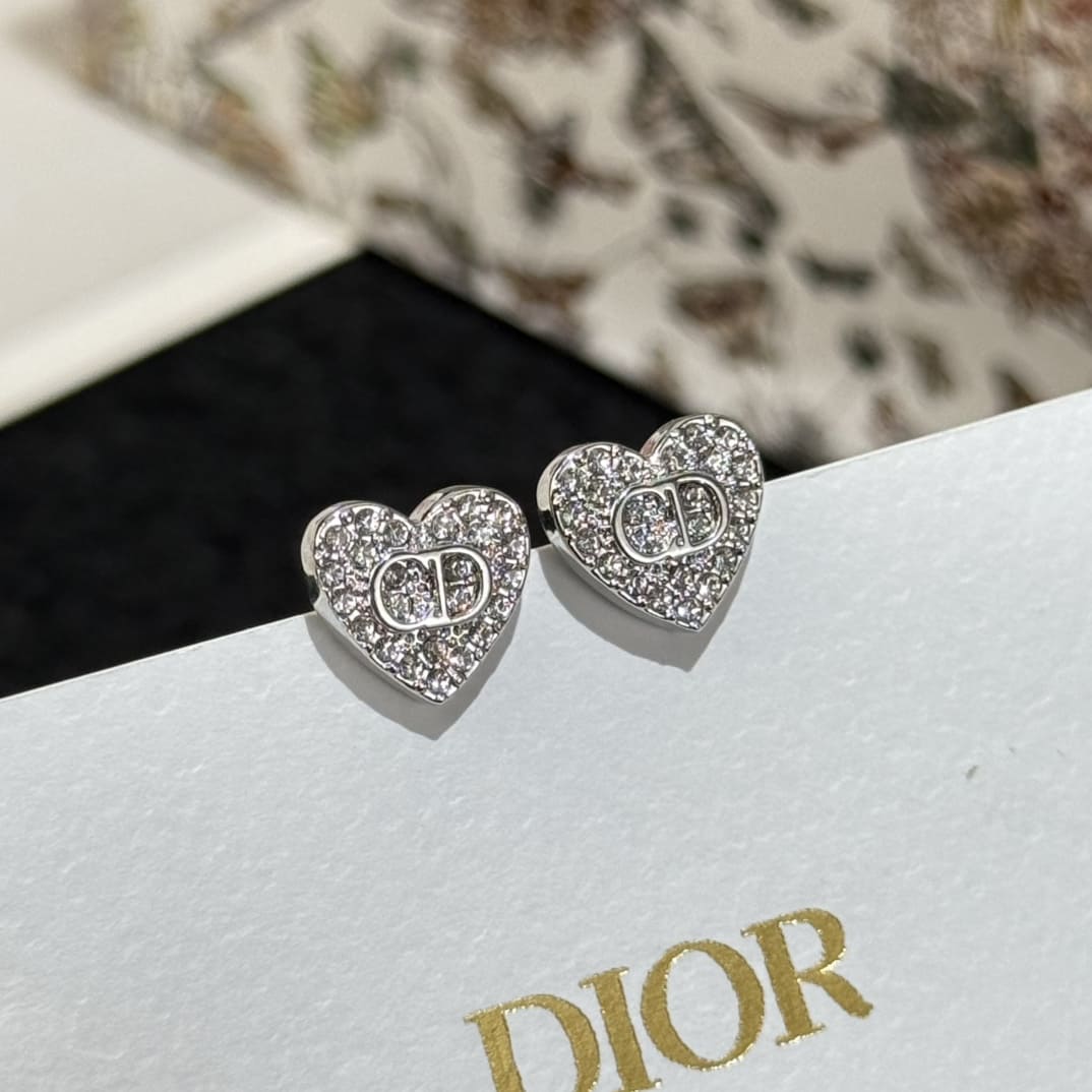 HOA TAI DIOR CD HEART DIAMOND TRIBALES