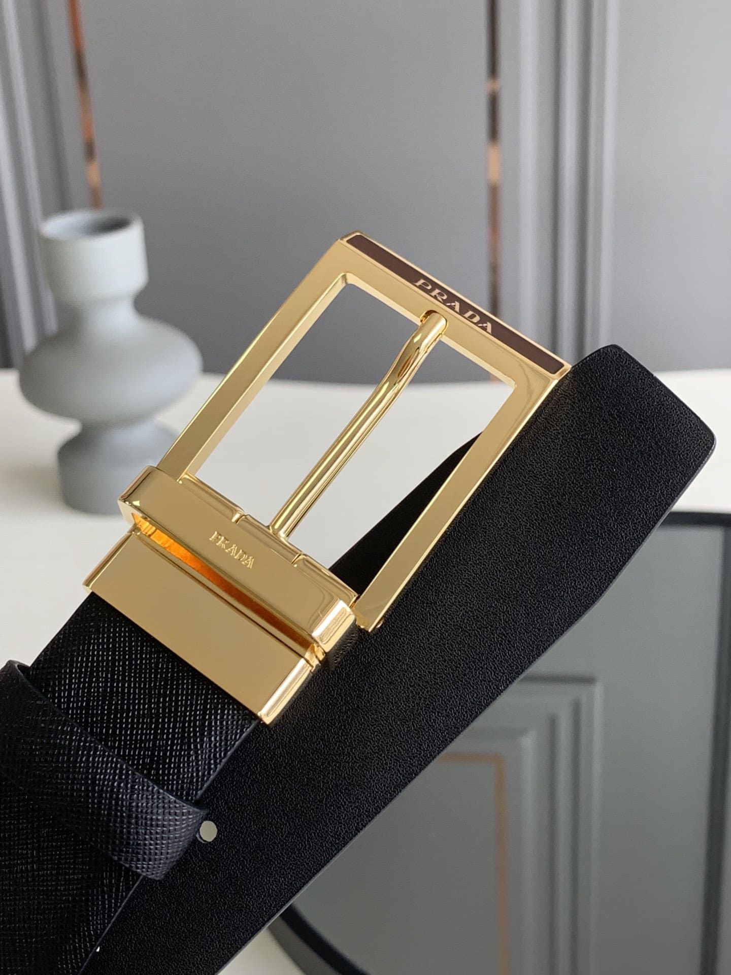 DÂY LƯNG PRADA BLACK SAFFIANO LEATHER Khóa vàng