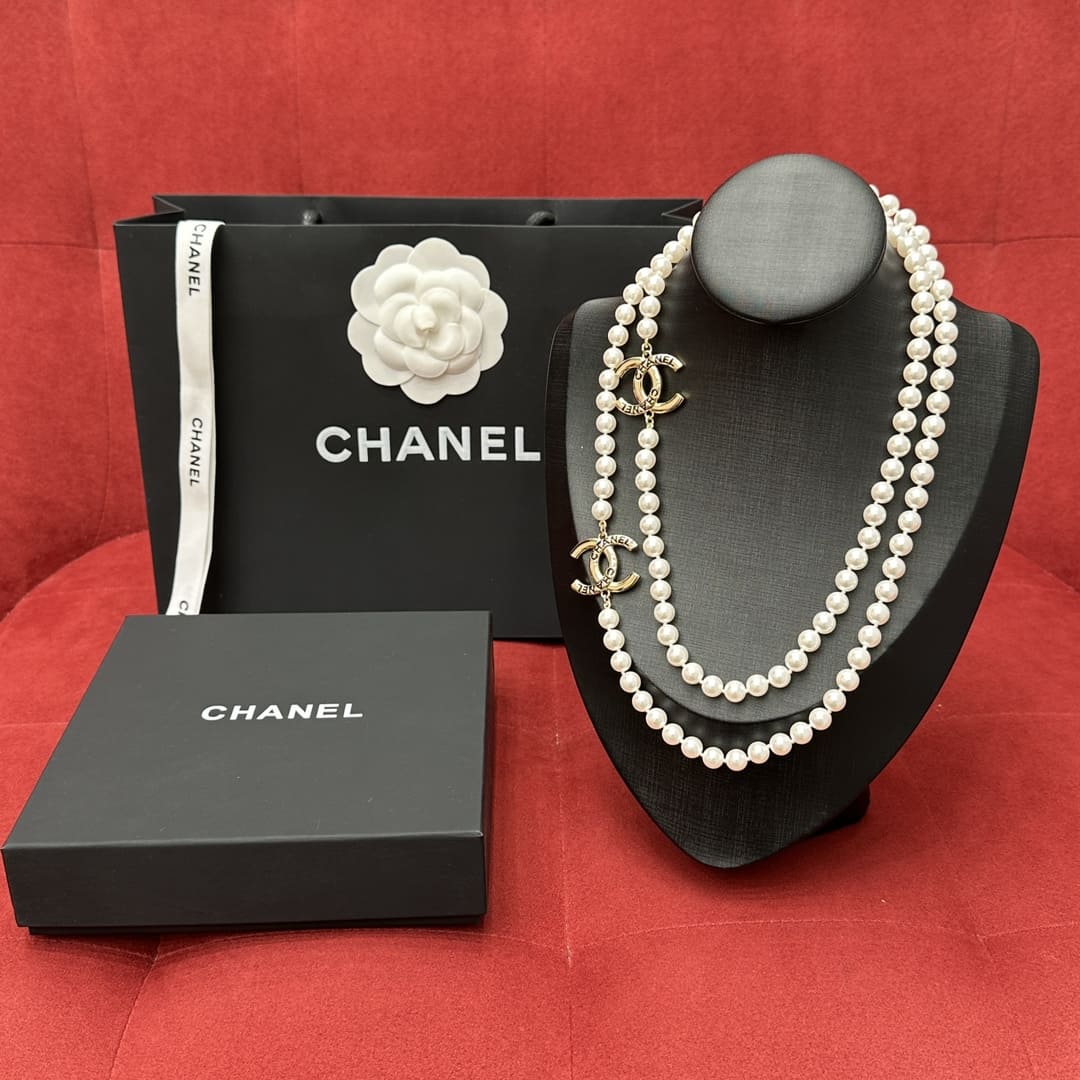 VÒNG CỔ CHANEL CC NGỌC TRAI