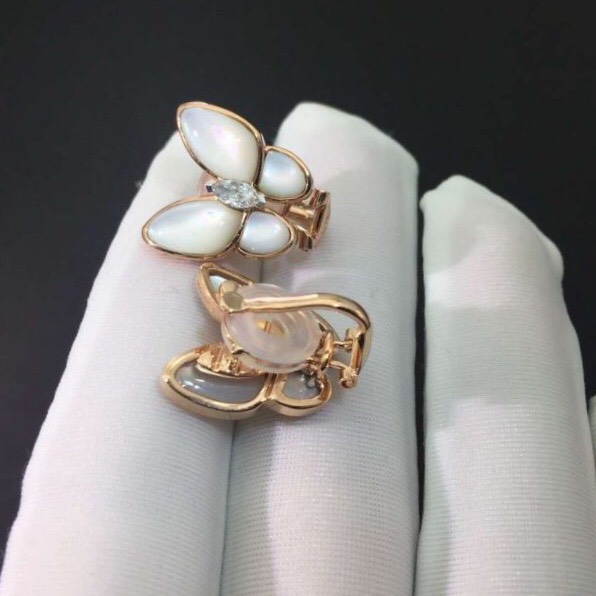 KHUYÊN TAI VAN CLEEF & ARPELS ALHAMBRA M.O.P BUTTERFLY GOLD 18K YELLOW GOLD