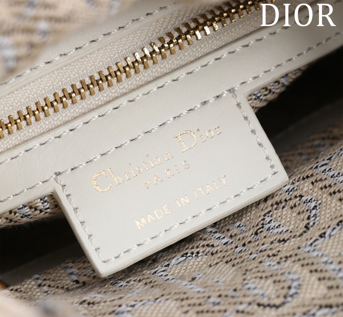 TÚI Dior Women Mini Lady Dior Bag Natural Wicker and Cream Dior Oblique Jacquard dệt tay bằng liễu gai