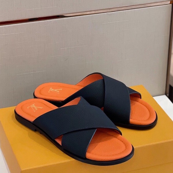DÉP LOUIS VUITTON MONOGRAM TRIANGLE SLIPPER