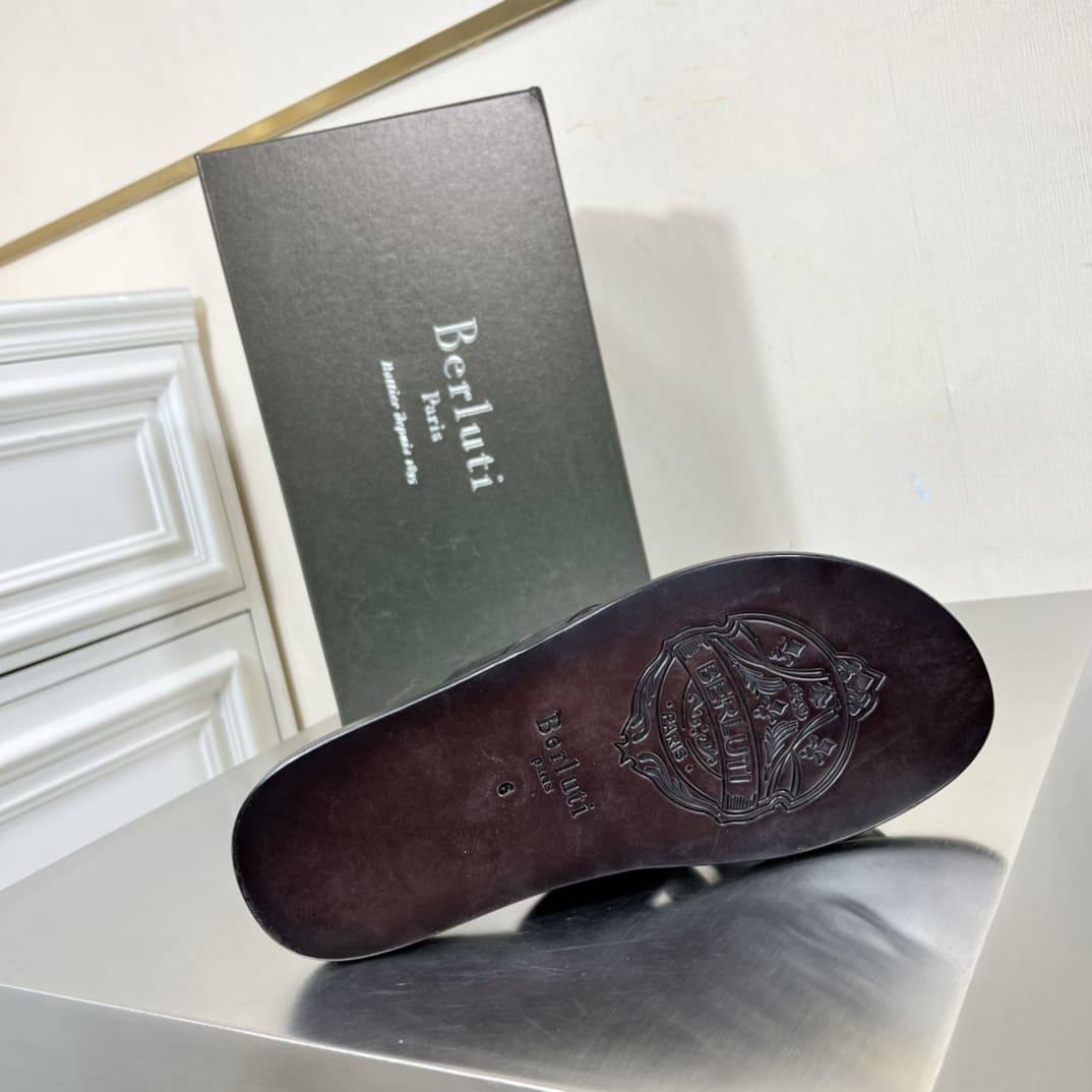 DÉP BERLUTI PATINA LEATHER SLIPPER