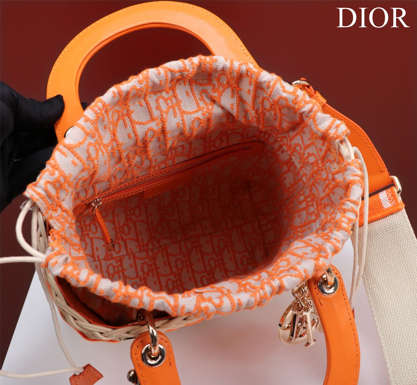 TÚI Dior Women Medium Lady Dior Bag Natural Wicker and Orange Dior Oblique Jacquard dệt tay bằng liễu gai