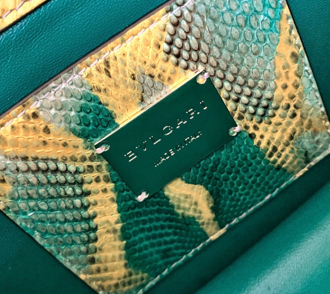 TÚI BVLGARI SERPENTI PYTHON SKIN DA TRĂN