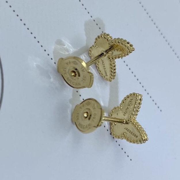 KHUYÊN TAI VAN CLEEF & ARPELS ALHAMBRA M.O.P BUTTERFLY GOLD 18K YELLOW GOLD