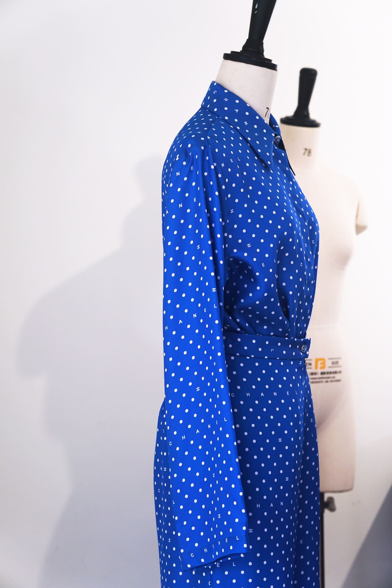 BỘ ĐỒ CHANEL CHẤM BI MÀU XANH LONG DRESS High Classy