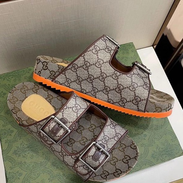 DÉP GUCCI GG CANVAS MAN SLIPPER