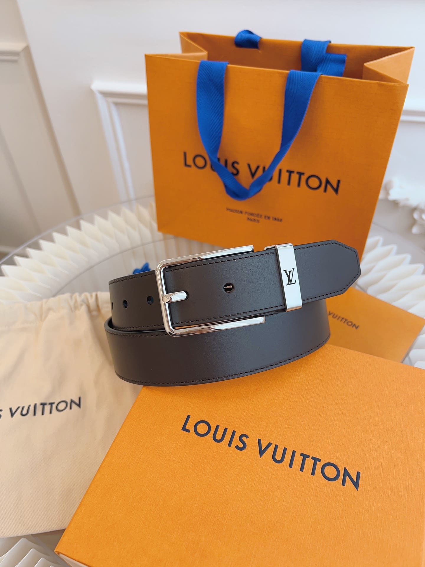 DÂY LƯNG LOUIS VUITTON BROWN CALFSKIN LEATHER Khóa bạc