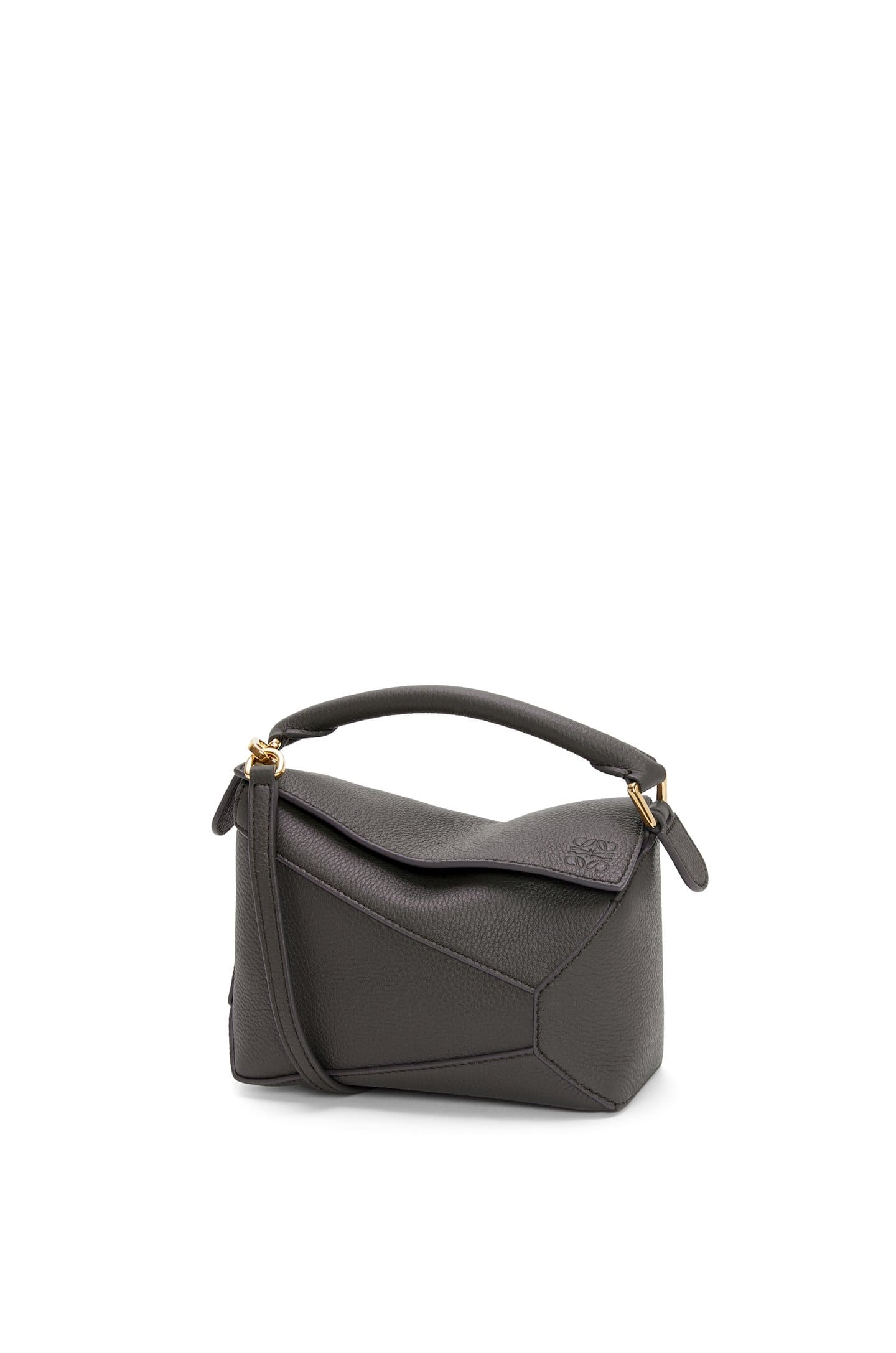Túi LOEWE Mini Puzzle bag in soft grained calfskin grey