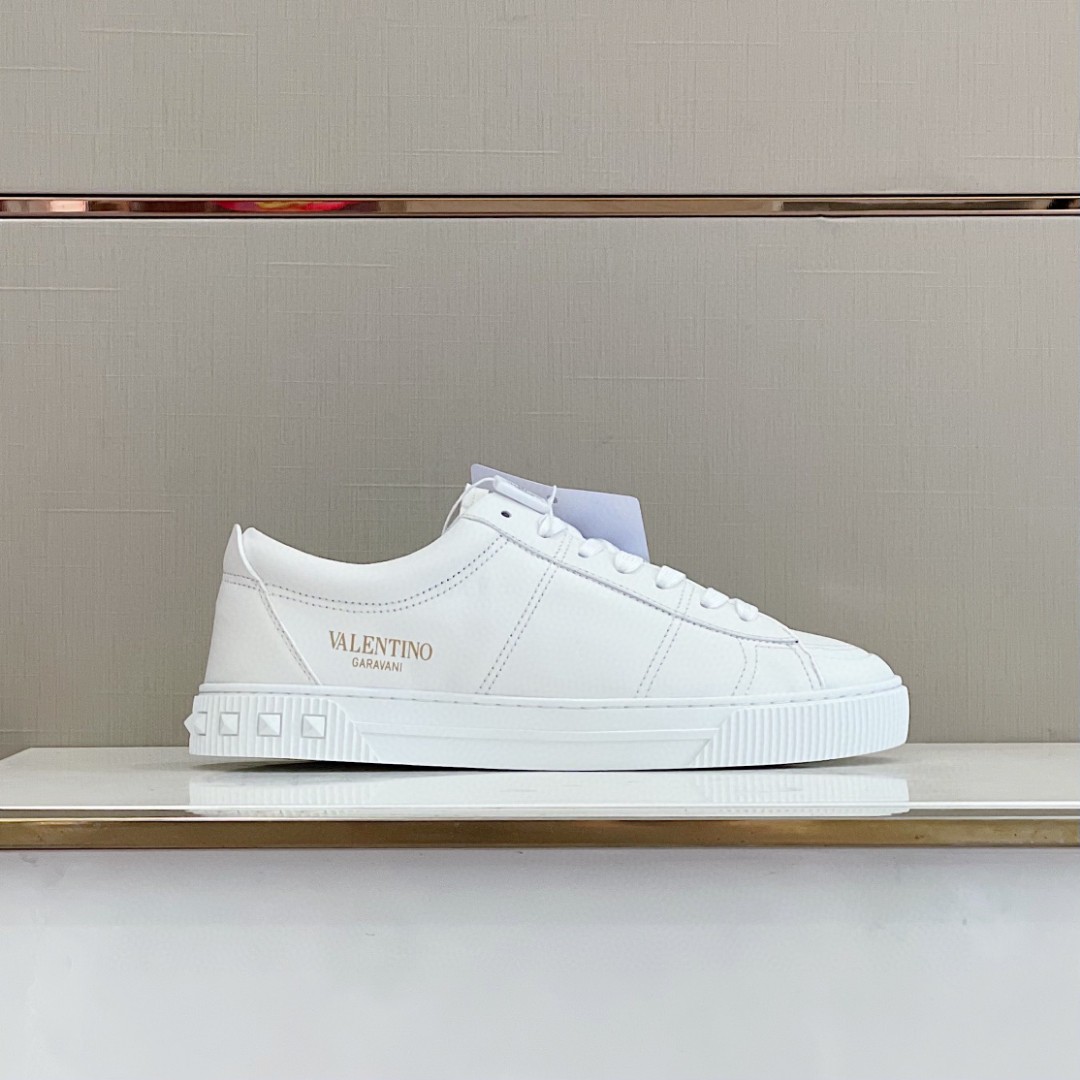 GIÀY VALENTINO STUDD LEATHER SNEAKER SHOES AAA