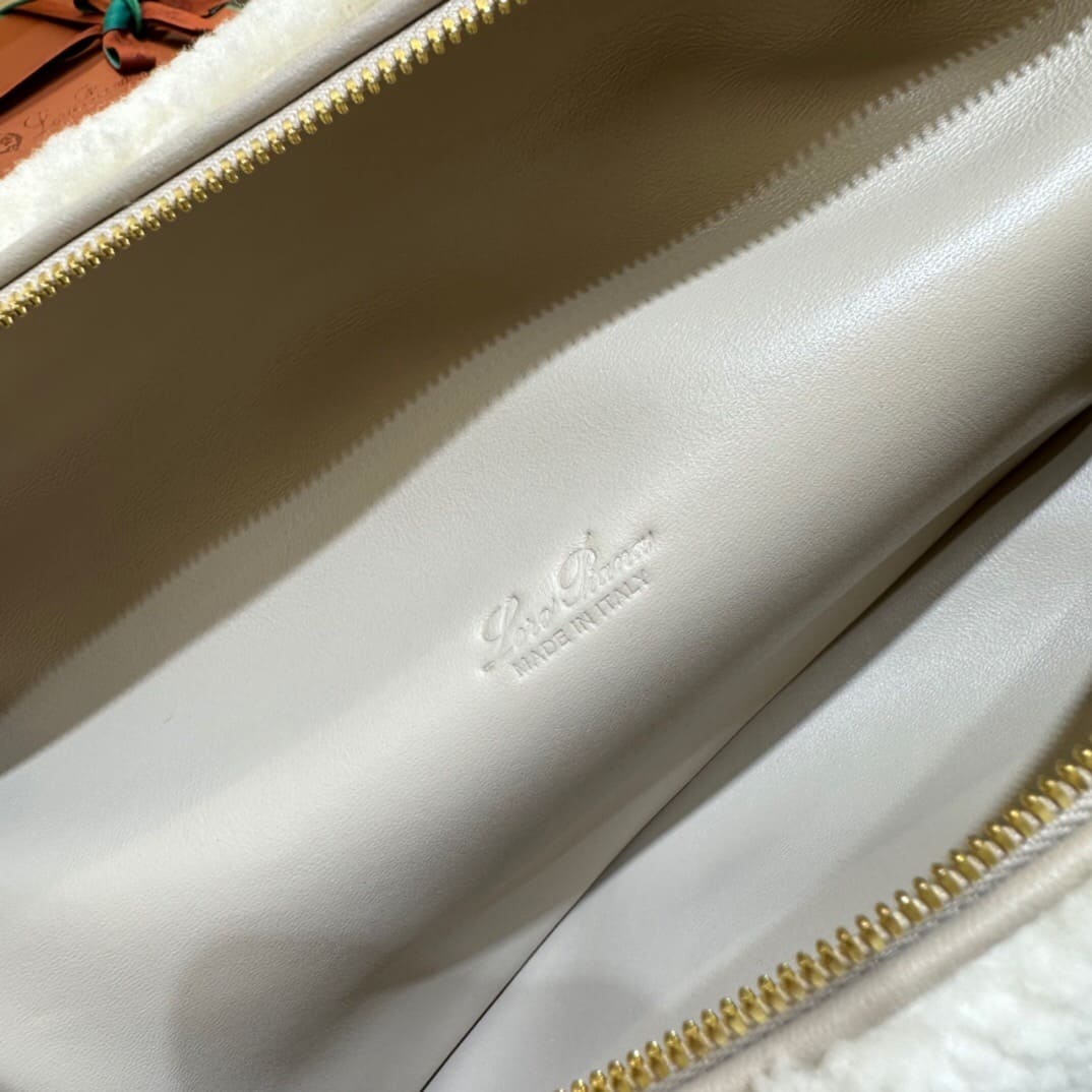 TÚI Loro Piana Women Extra Pocket L27 in Lamb Fur Yellow lông cừu