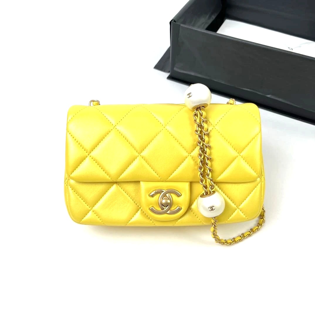 TÚI CHANEL 24S PEAR SQUARE BODIN JOYEUX DA CỪU MÀU VÀNG