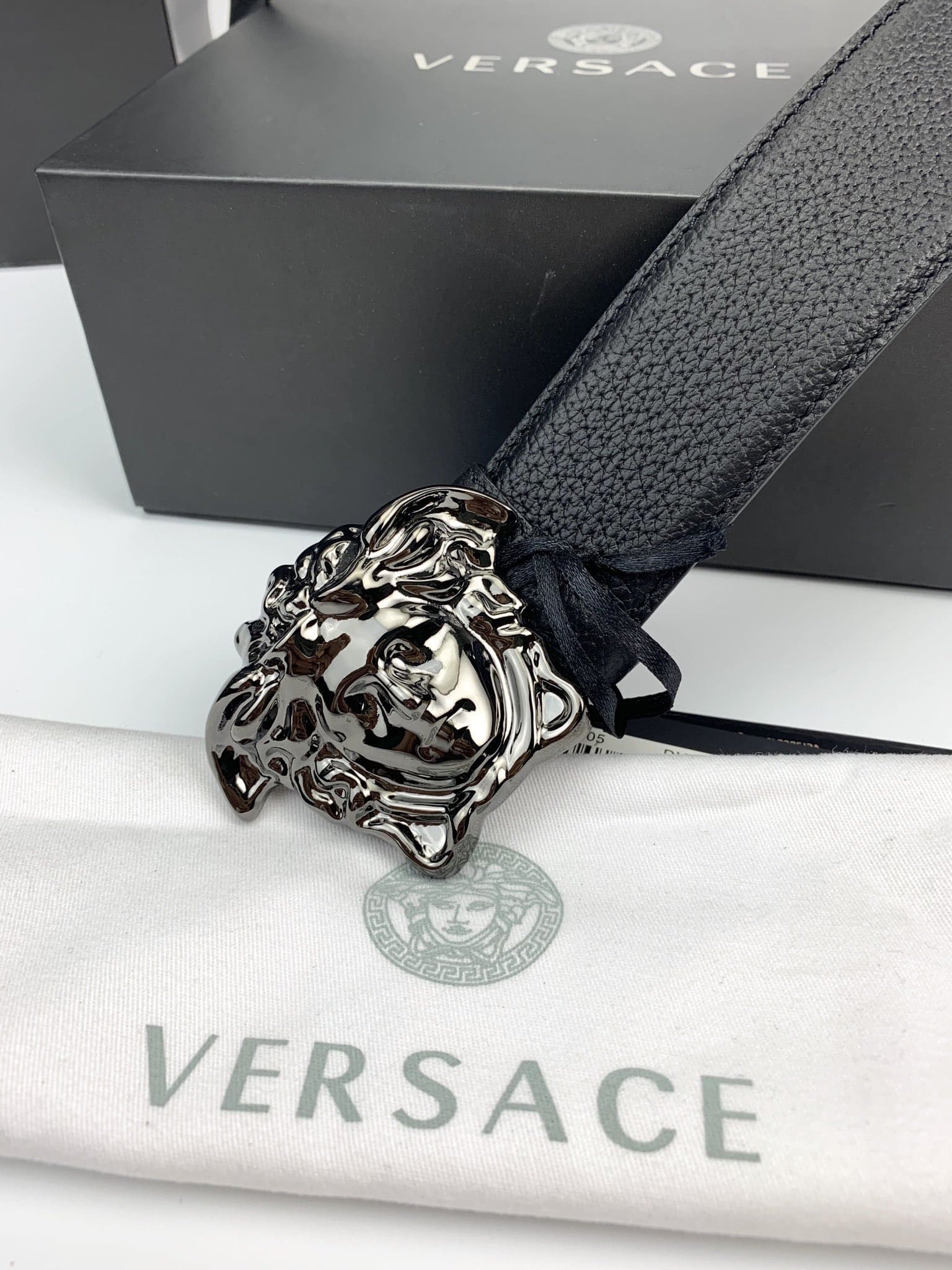 DÂY LƯNG VERSACE MEDUSA HEAD CALFSKIN LEATHER Khóa đen