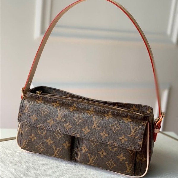 Túi LOUIS VUITTON Sling handbag