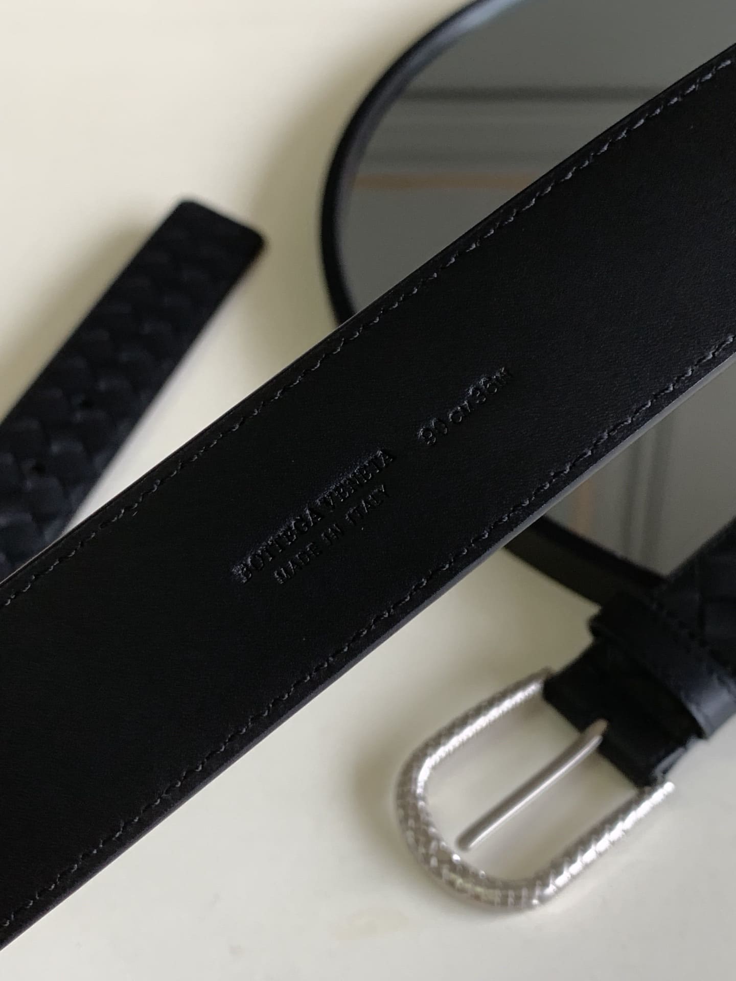DÂY LƯNG BOTTGA VENETA INTRECCIATO LEATHER Khóa bạc