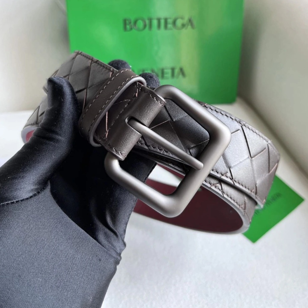 DÂY LƯNG BOTTGA VENETA BROWN INTRECCIATO LEATHER Khóa đen mờ