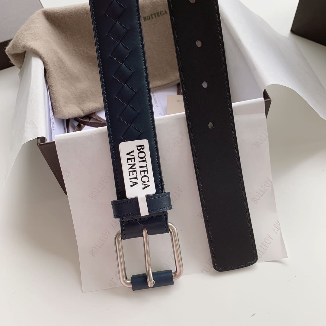 DÂY LƯNG BOTTGA VENETA BLUE INTRECCIATO LEATHER Khóa bạc