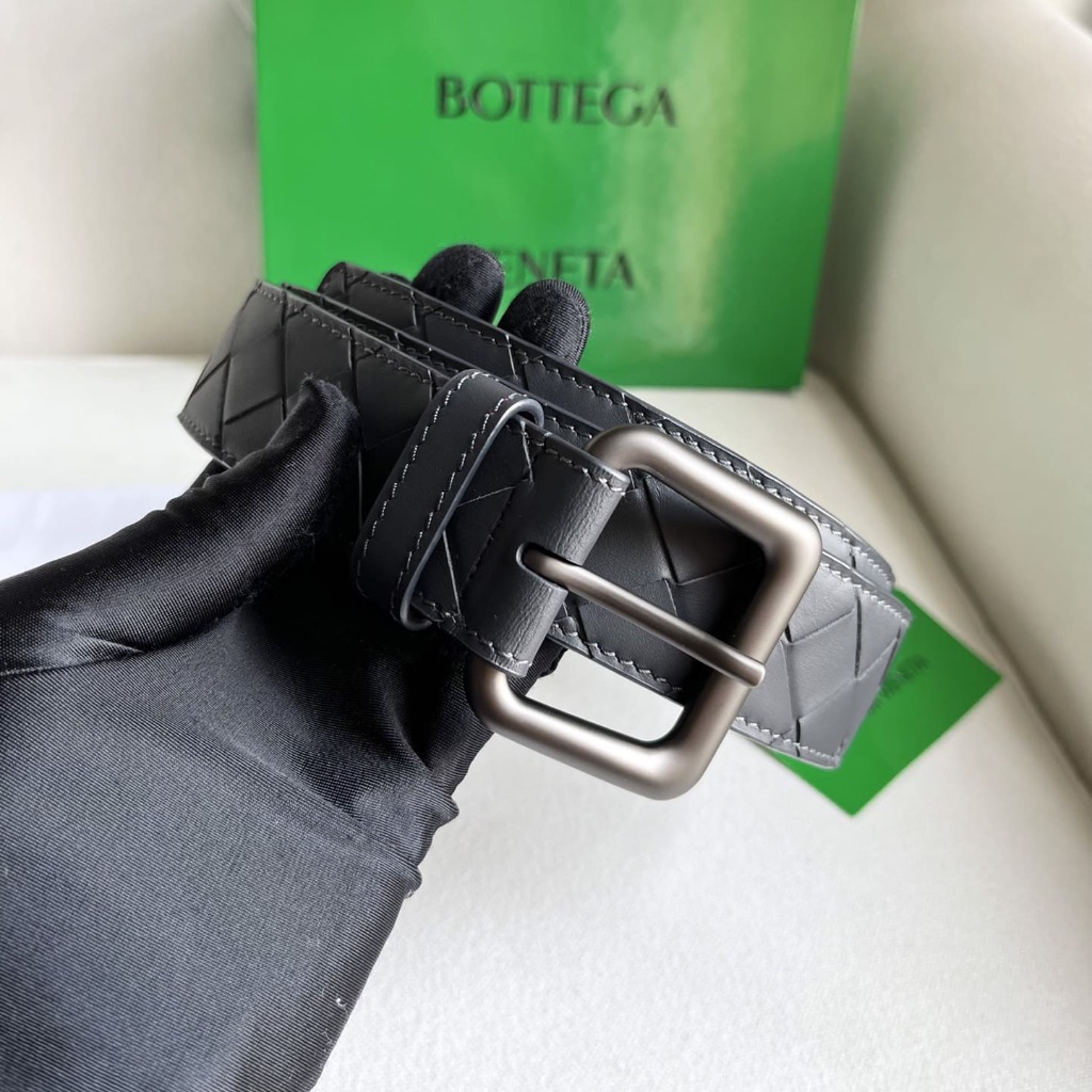 DÂY LƯNG BOTTGA VENETA BLACK INTRECCIATO LEATHER Khóa đen mờ