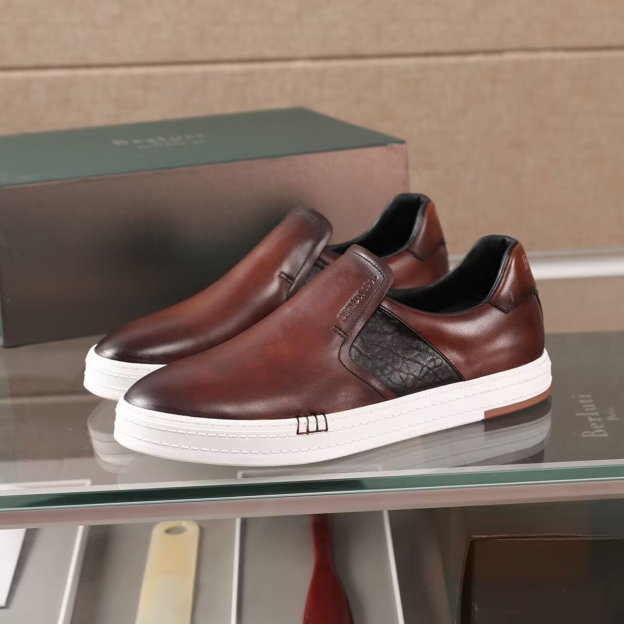 GIÀY BERLUTI Leather Brown Black Blue Slip on shoes