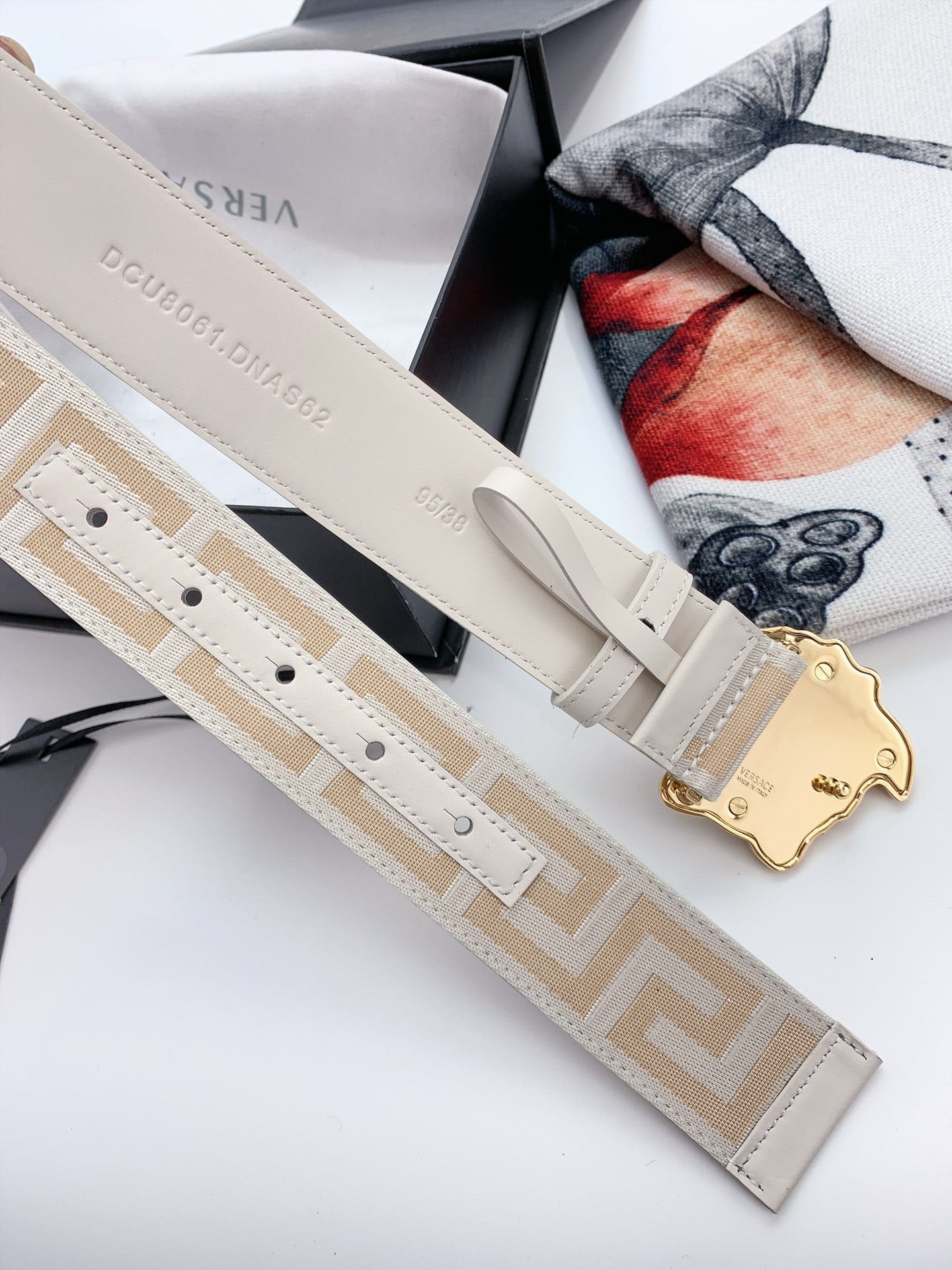 DÂY LƯNG VERSACE GRECA CANVAS Khóa vàng