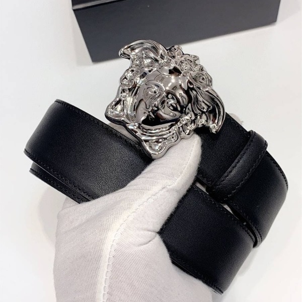 DÂY LƯNG VERSACE MEDUSA HEAD CALFSKIN LEATHER Khóa vàng