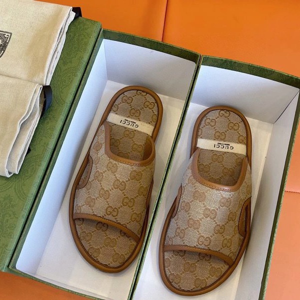DÉP GUCCI GG CANVAS UNISEX SLIPPER