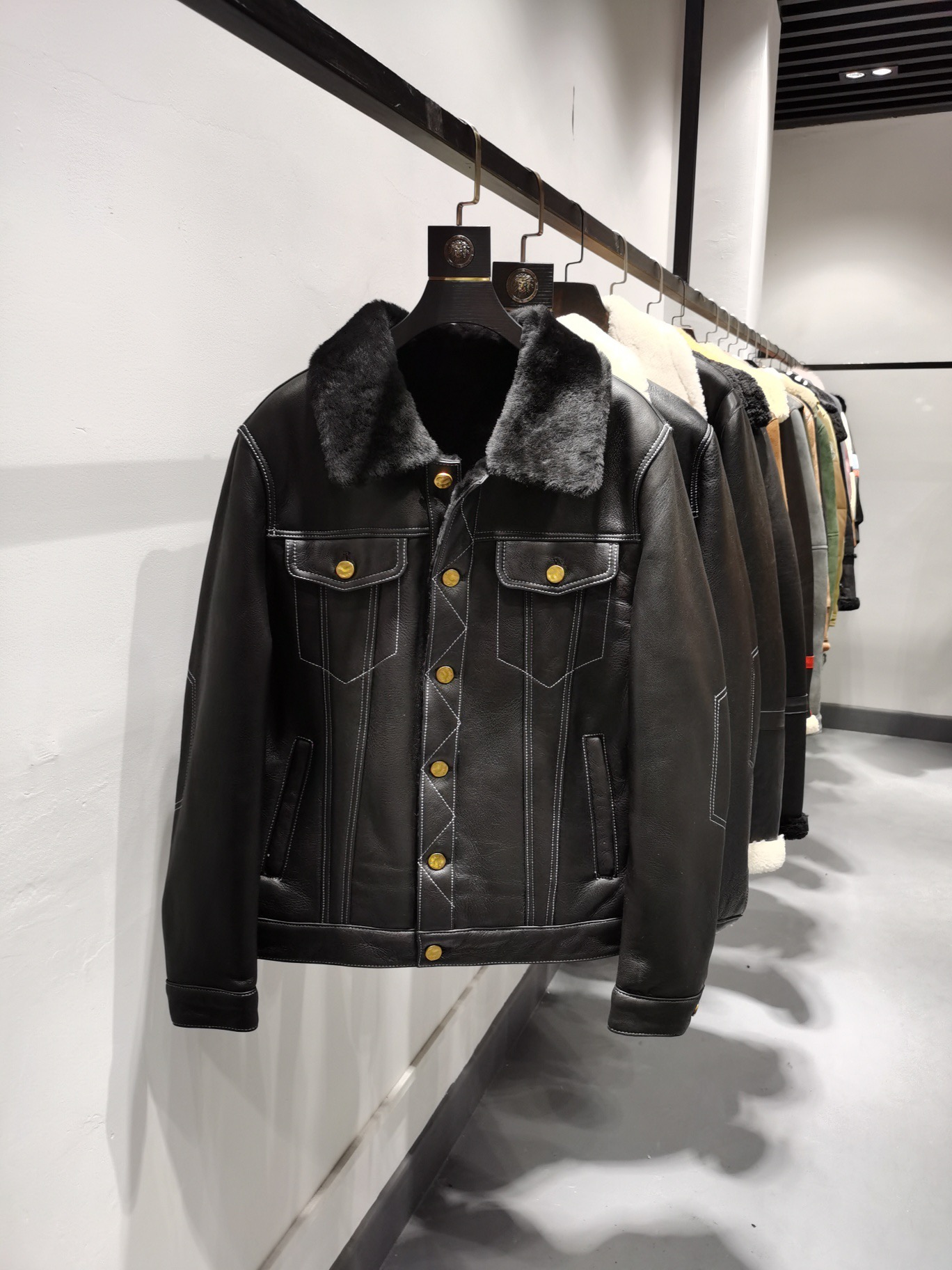 ÁO LOUIS VUITTON FUR LEATHER JACKET