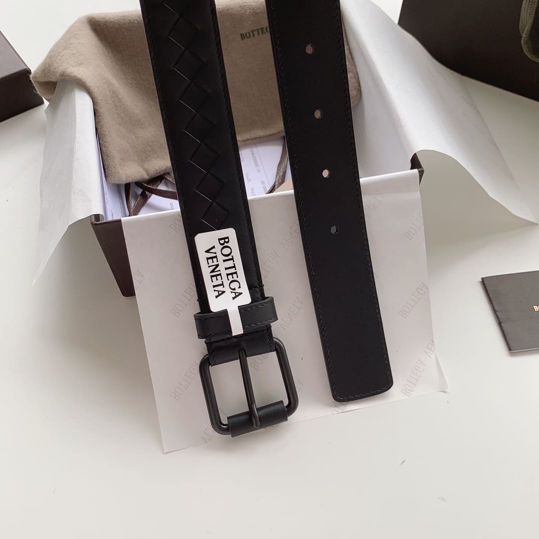 DÂY LƯNG BOTTGA VENETA BLACK INTRECCIATO LEATHER Khóa đen mờ